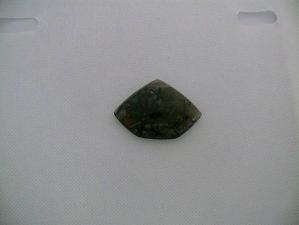 кварц с включением ферривинчита линза 10х35х50
