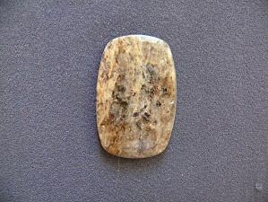 кварц с вкл рутила 5х30х47