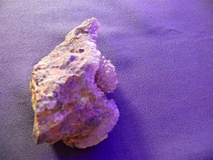 кварц аметистовый 60х65х130