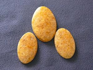 кварц жёлтый тройка